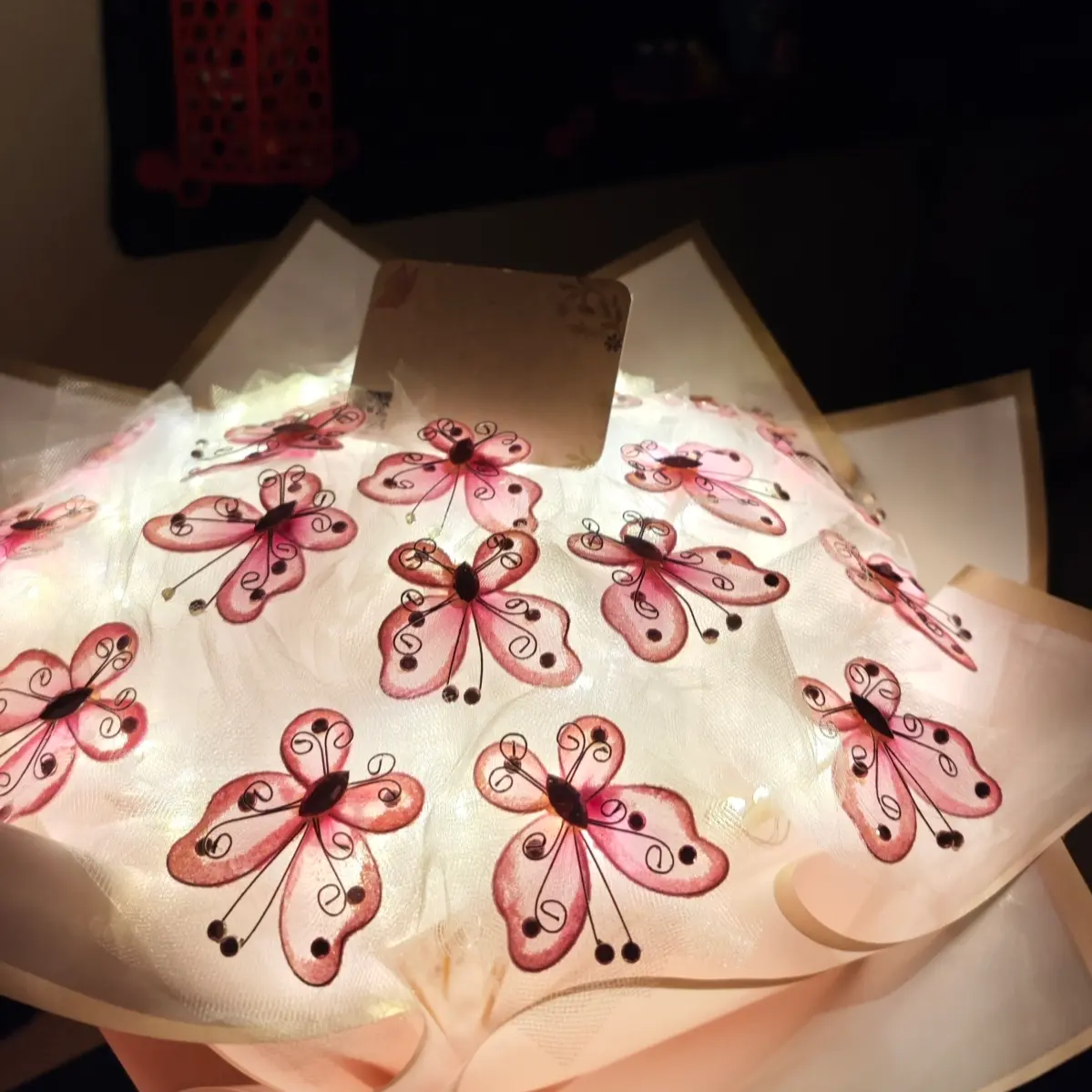 pembe kelebek buketi