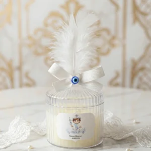 Beyaz kuş tüylü, nazar boncuklu ve kurdeleli sünnet hatırası şeffaf şekerlik mumluk hediyelik