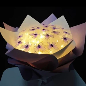 mor kelebekli ışıklı el yapımı hatıra buketi